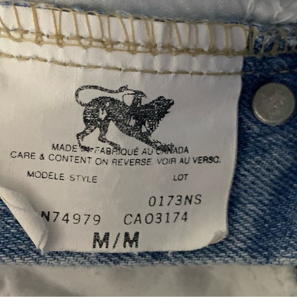 Vintage Santana 90s Y2K High Waisted Jean Shorts - Picture 5 of 5